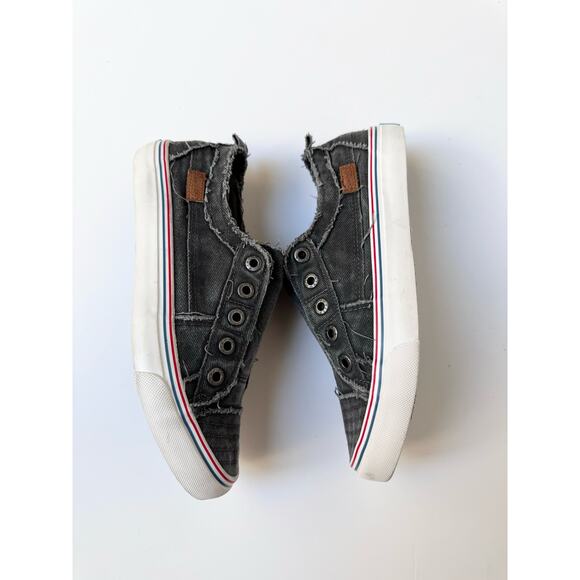 Blowfish Malibu Gray Slip On Distressed Shoes Women's 9 - Picture 5 of 11